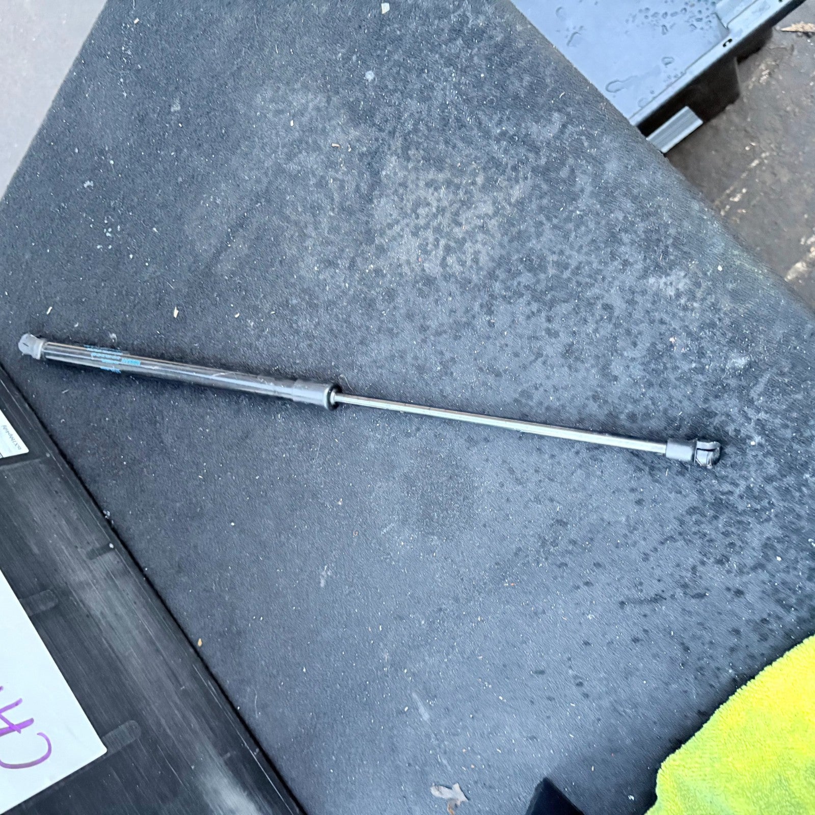 Nissan Qashqai J11 2014-2015 RH Tailgate Boot Gas Strut Lift Support 90450-4EA1A