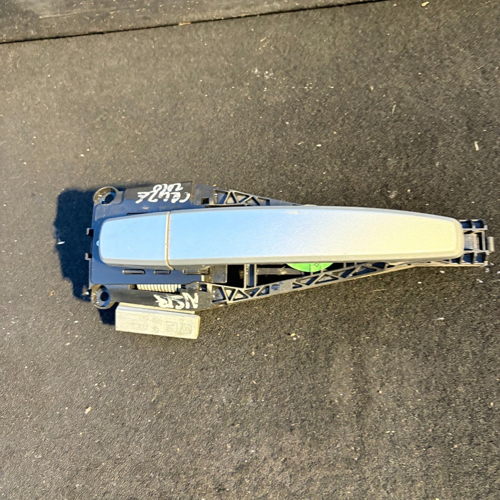 Chevrolet Cruze Exterior Door Handle Passenger Rear Left 2010