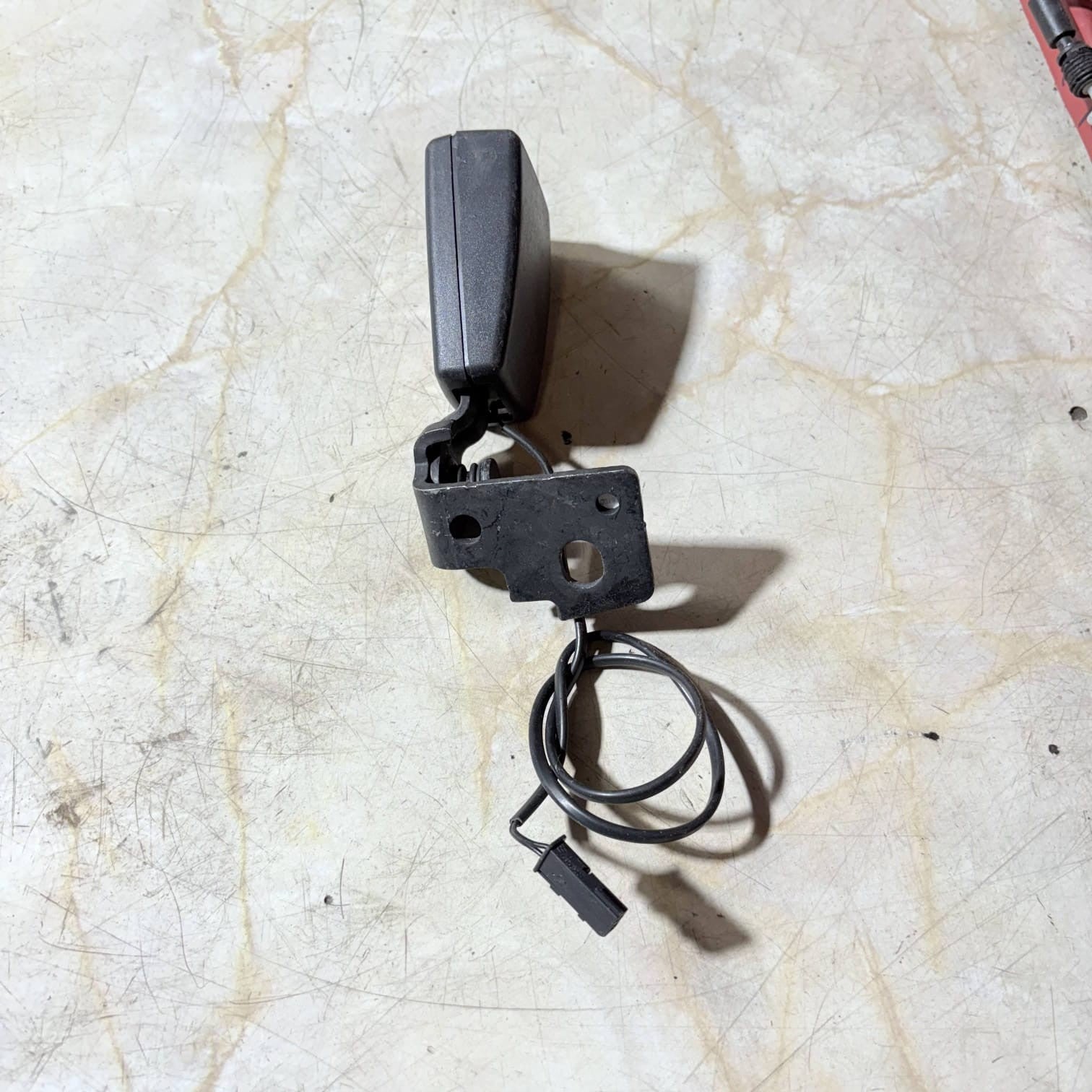 VAUXHALL ASTRA MK6 SEAT BELT BUCKLE REAR NSR 401266978 2019