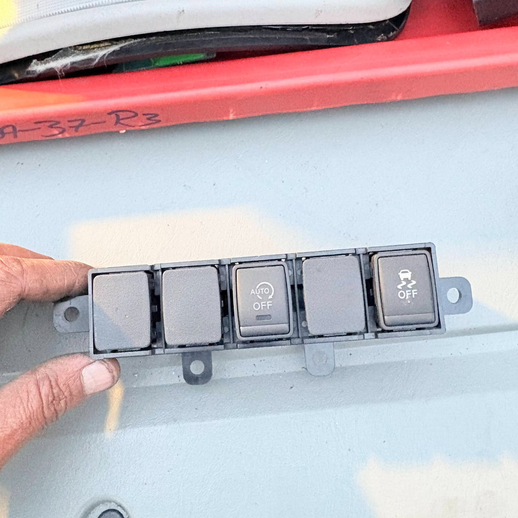NISSAN PULSAR 2015 TRACTION CONTROL BUTTON SWITCH PANEL
