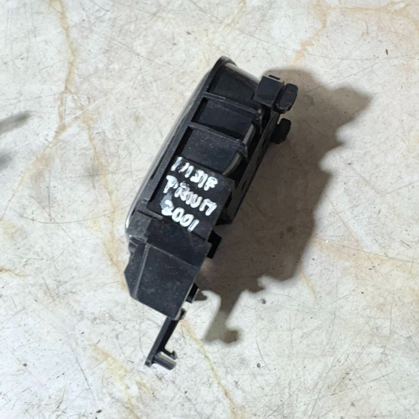 1997-2003 TOYOTA PRIUS MK1 INTERIOR DOOR HANDLE FRONT LEFT PASSENGER SIDE