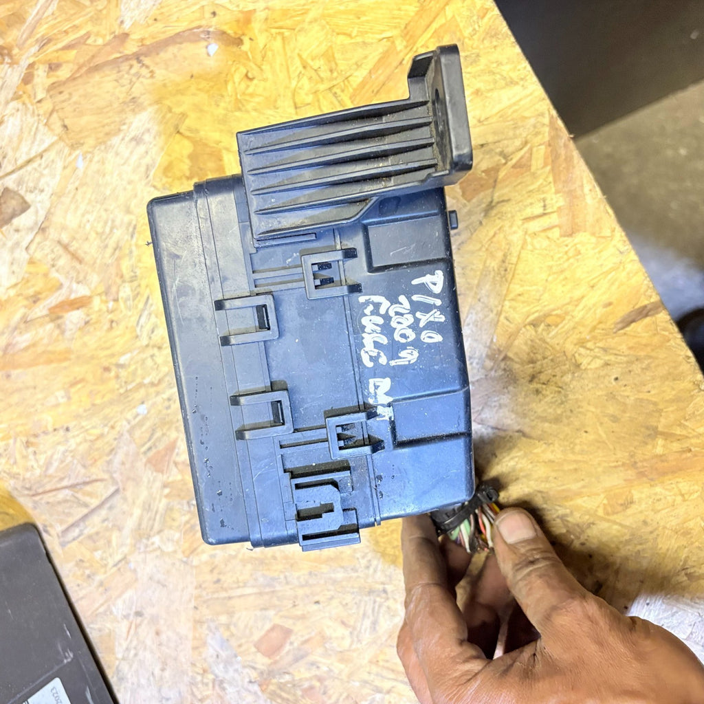 Nissan Pixo Fuse Box/Relay Junction Under Dashboard 1.0 Petrol 2009-2013