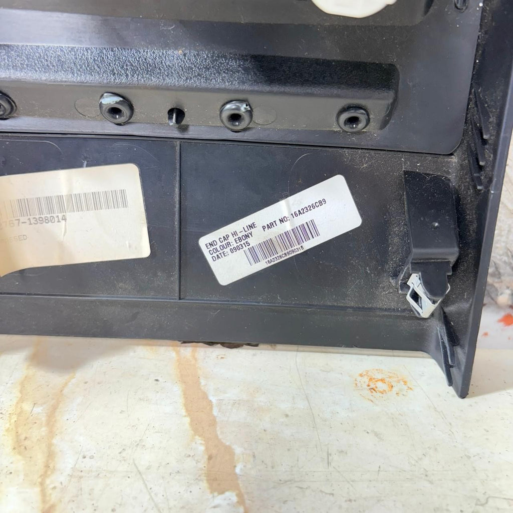 Range Rover Discovery 4 2014-2016 SPORT REAR HEATED SEAT CHARGING FK7214D694