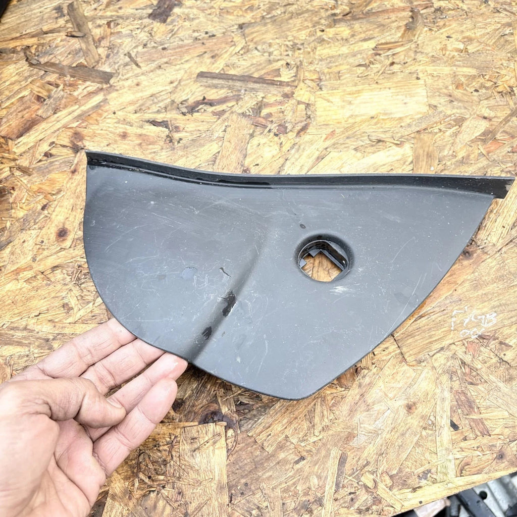 For RENAULT CLIO 2016 MK4 DASH END CAP PLASTIC TRIM COVER 689203804R