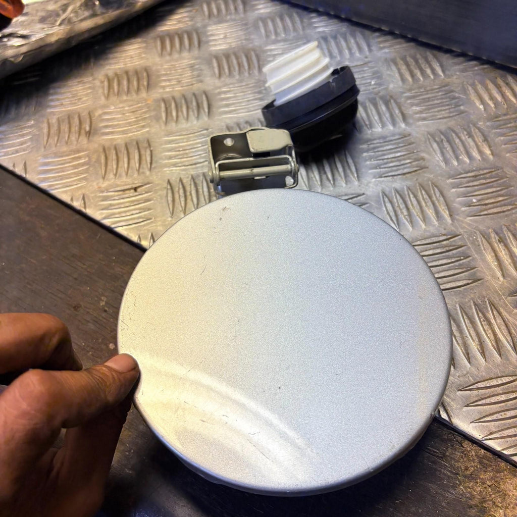 SUZUKI ALTO FUEL FILLER FLAP 2013 5 DOOR