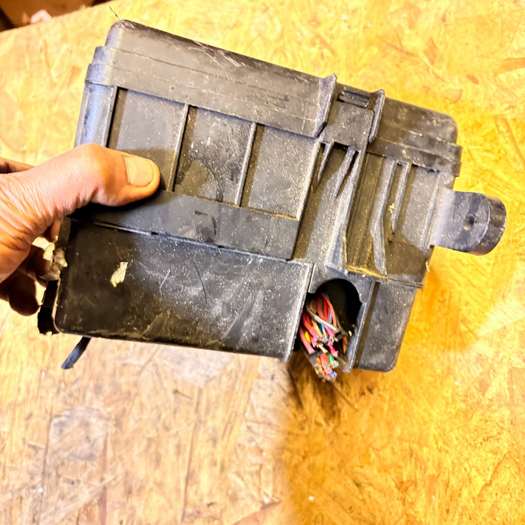 HYUNDAI SANTA FE 2006-2012 FUSEBOX