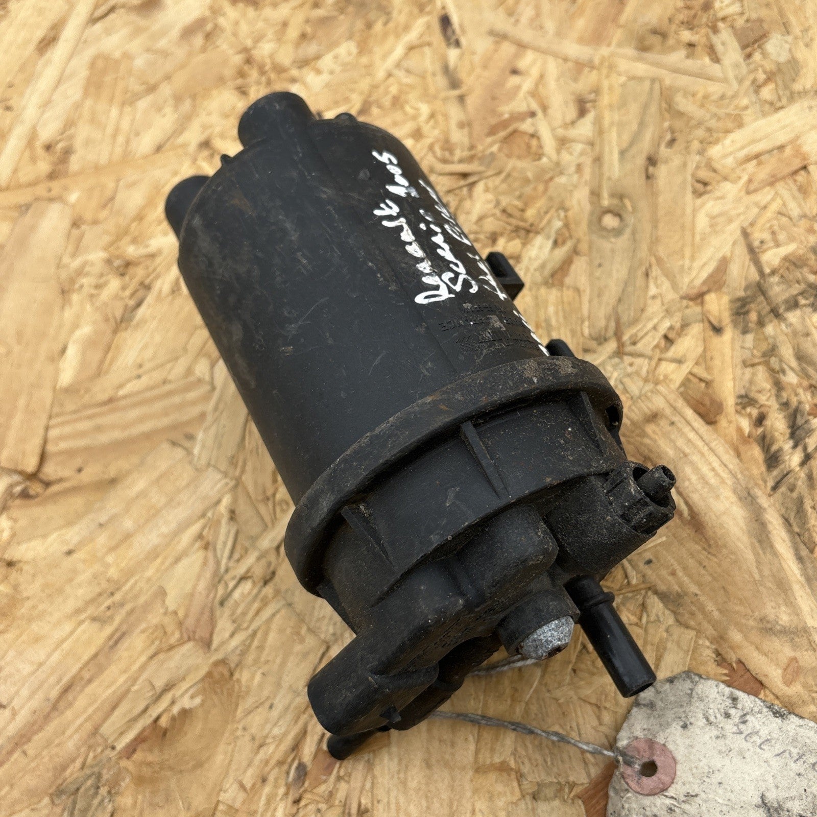 RENAULT GRAND SCÉNIC II JM0/1 Fuel Filter Housing 8200169353 1.87 27717940