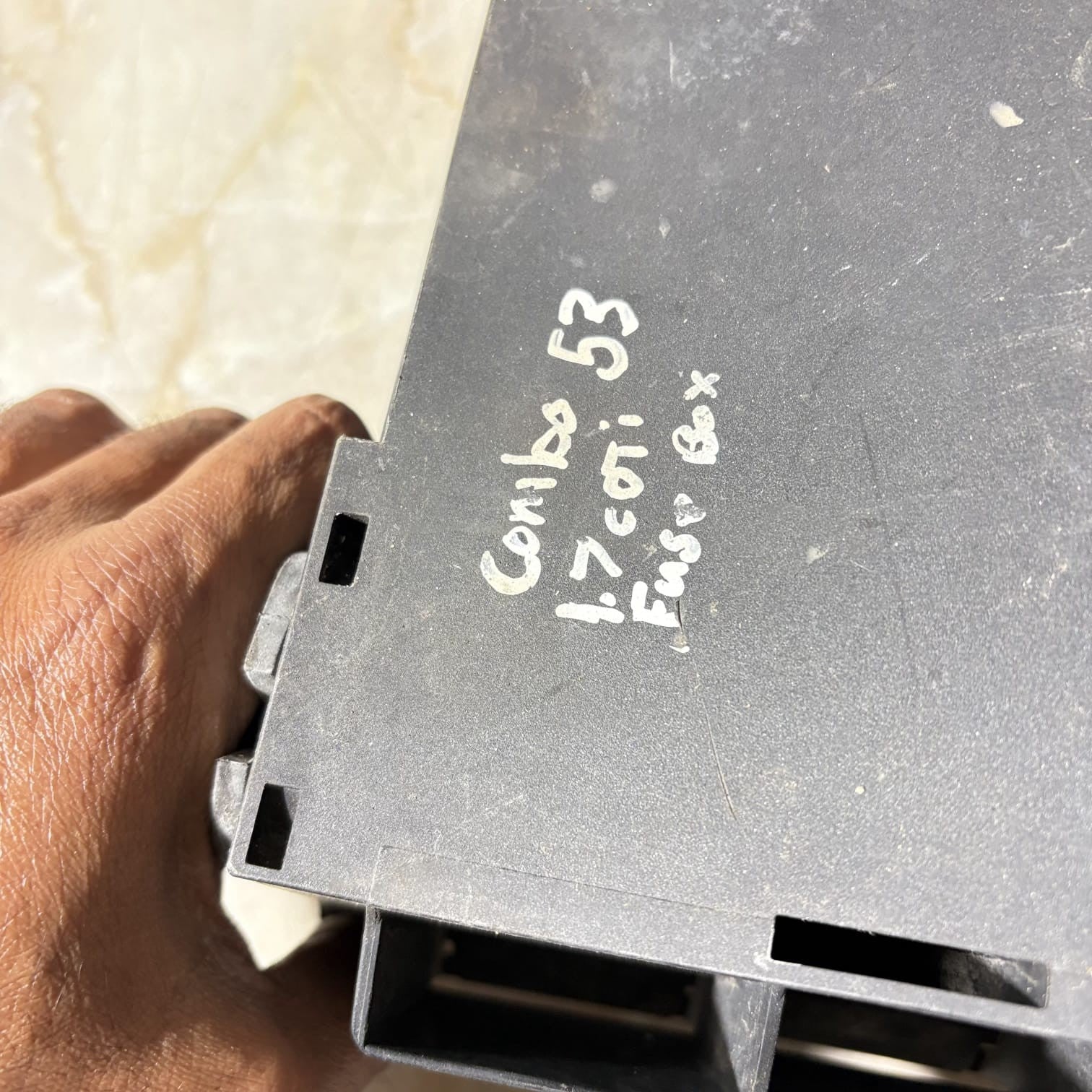Vauxhall Combo C Mk2 1.7 CDTI Z17DTH Engine Bay Fuse Relay Box Delphi Loom