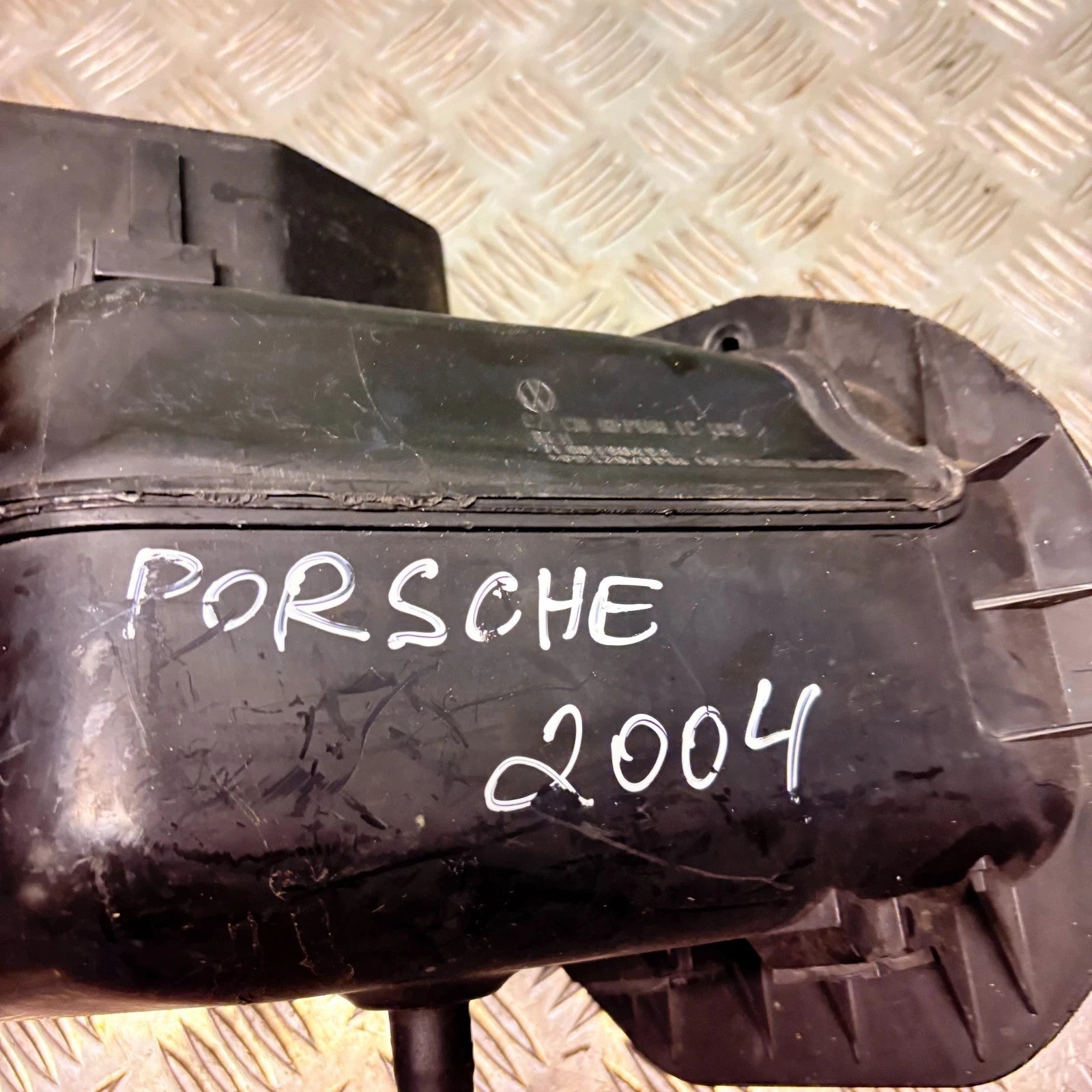 7L0819049A Cabin Pollen Filter Air Duct Porsche Cayenne 955 3.2 2003-07