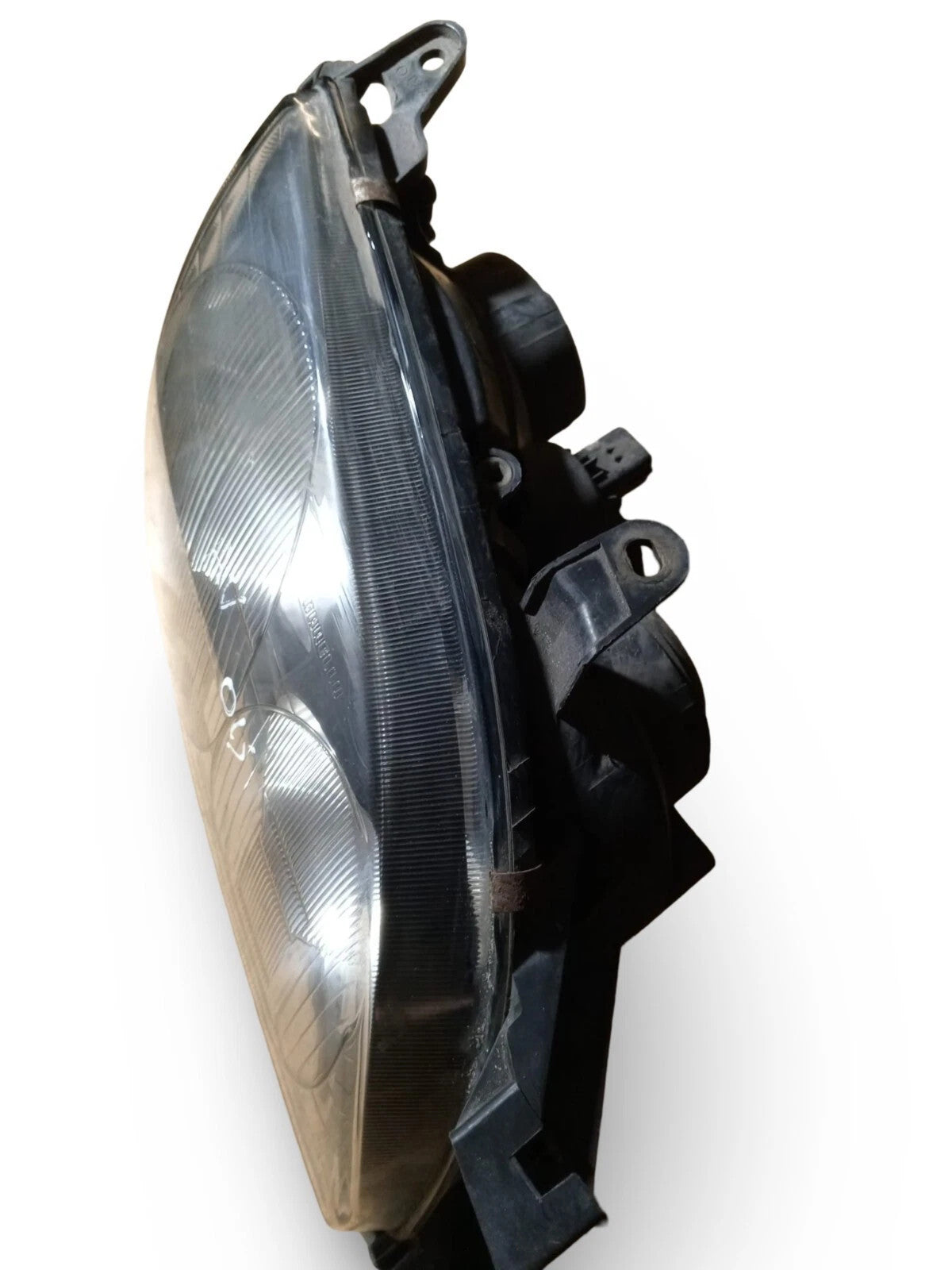 TOYOTA AVENSIS. 2001. Driver Side HEADLIGHT. 54533365. OS OFFSIDE OSF