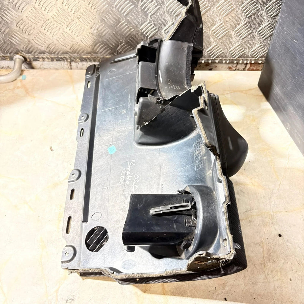 VW2000BEETLE CABRIOLET 1Y CONVERTIBLE LUNAUPPERDASH SPEEDOSURROUND 1C2858454 OSF