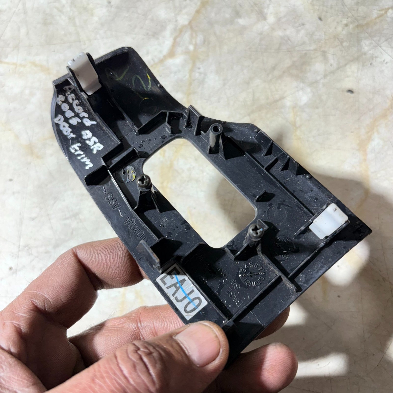 Honda Accord Mk7 Tourer 2004-2008 Rear Right Door Window Switch Trim Bezel
