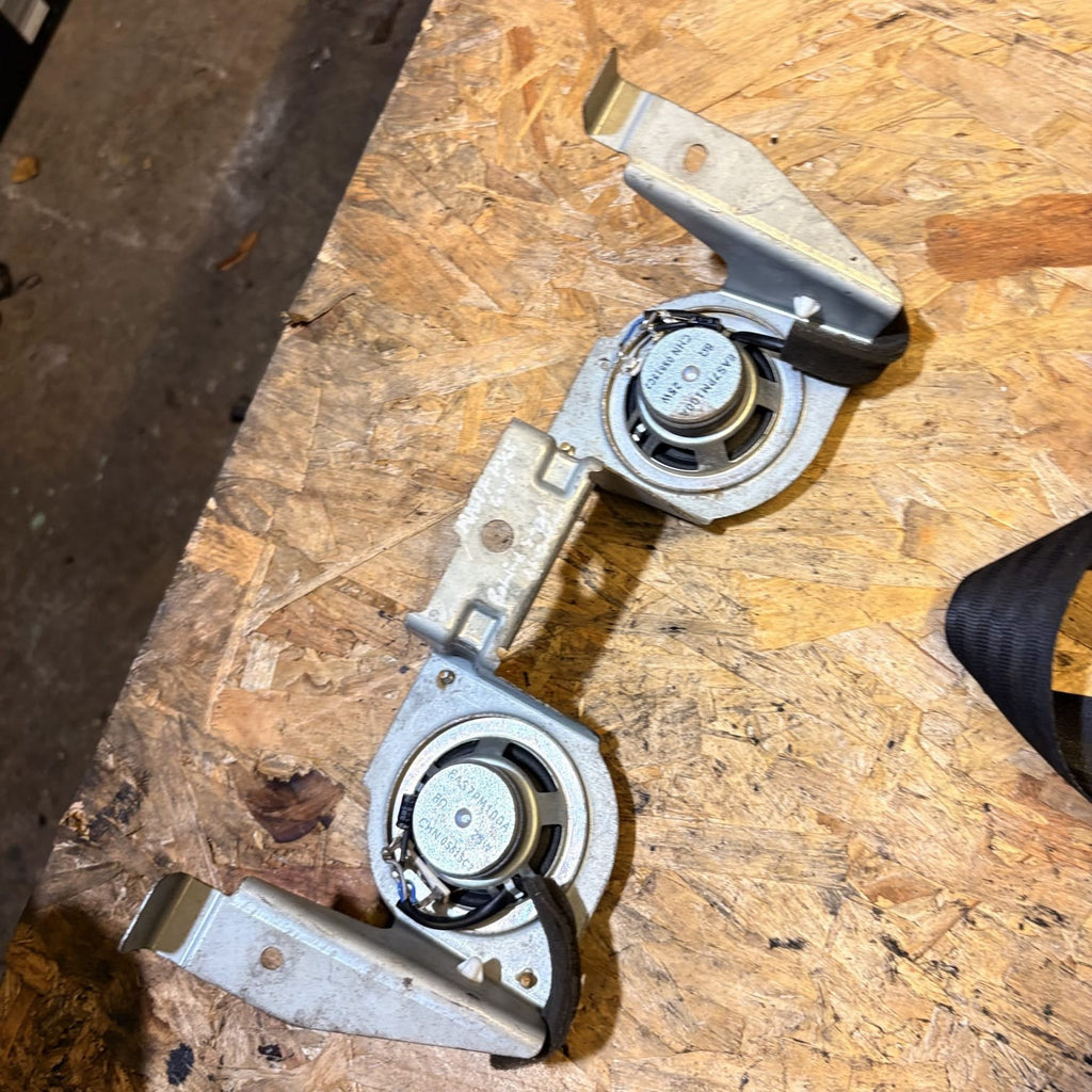Mazda MX5 MK3 1.8 & 2.0 REAR Speakers NE5366960 2005