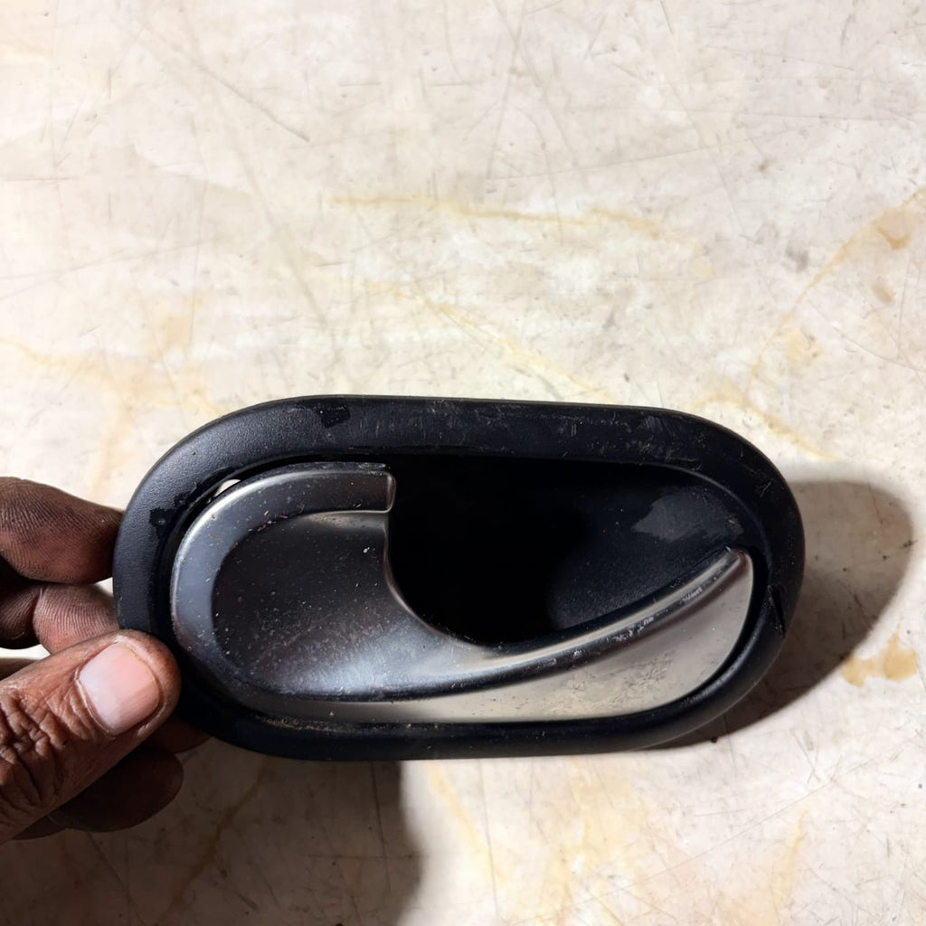 Renault Twingo III 2014-2024 Front Left Interior Door Handle Nearside 806712270R