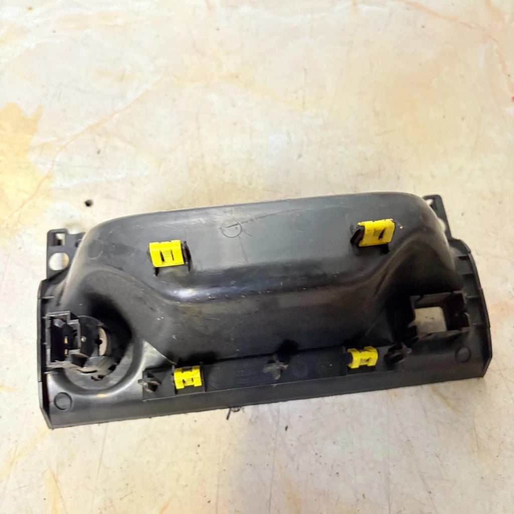 CITROEN C4 CACTUS 2016 FRONT MIDDLE CENTER CONSOLE TRIM PANEL COVER