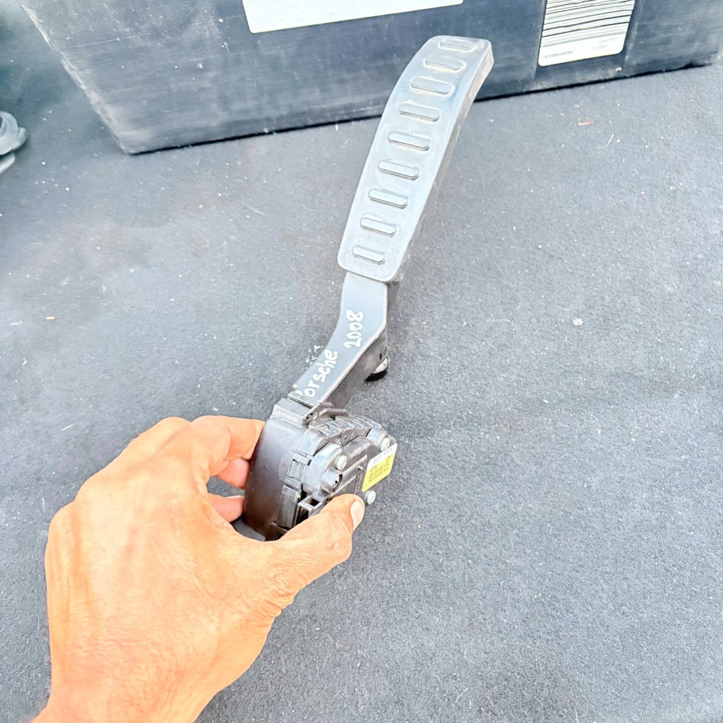 Porsche Cayenne Pedal Accelerator Throttle 7L0 723 507 E 2008