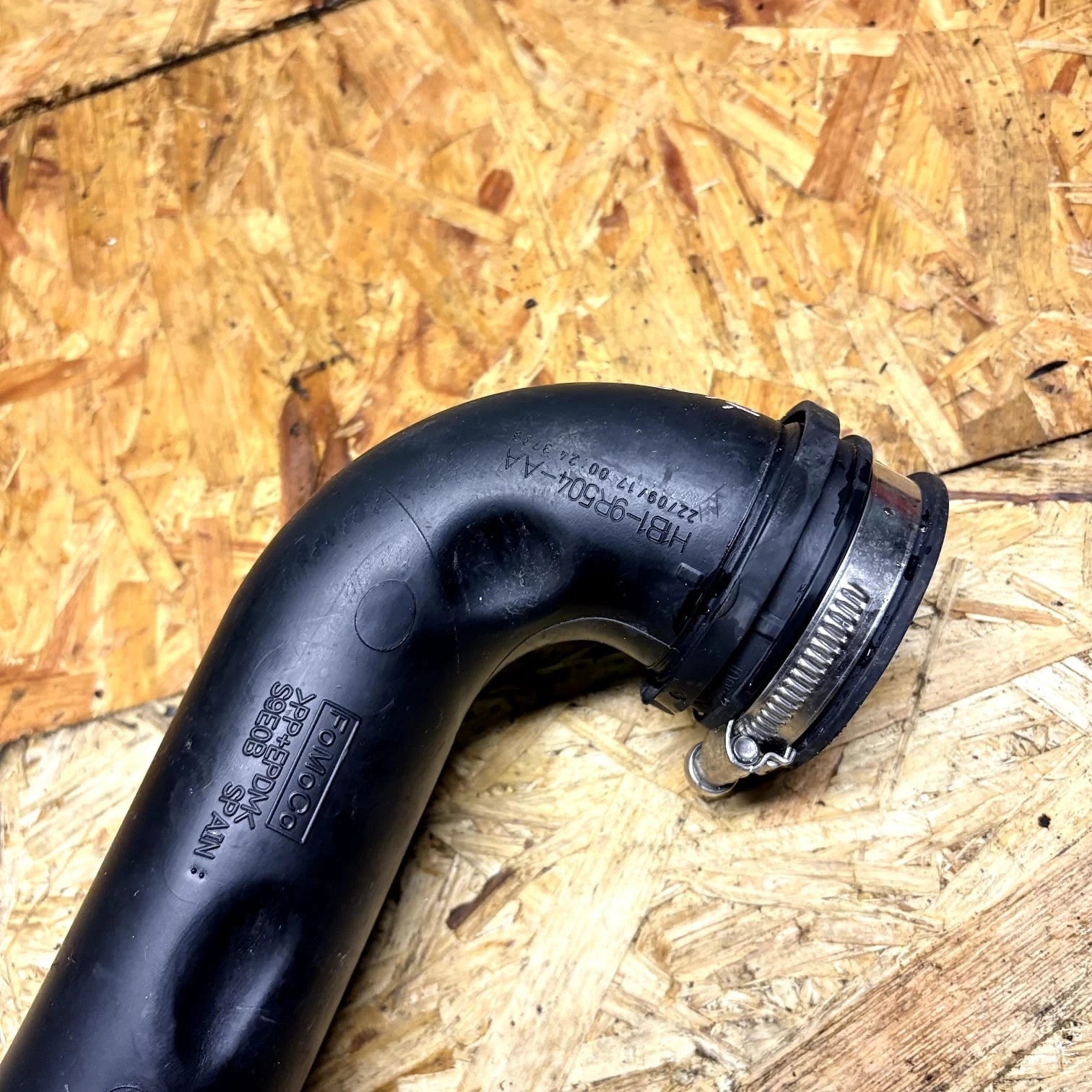 Ford Fiesta Mk8 HU/HF 1.0 EcoBoost Air Intake Hose 2123686 H1B1-9R504-AA 2017-23