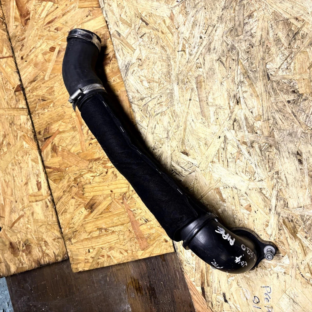 Audi Q3 2014 Intercooler Charge Pipe Turbo Boost Hose 04L145762AD