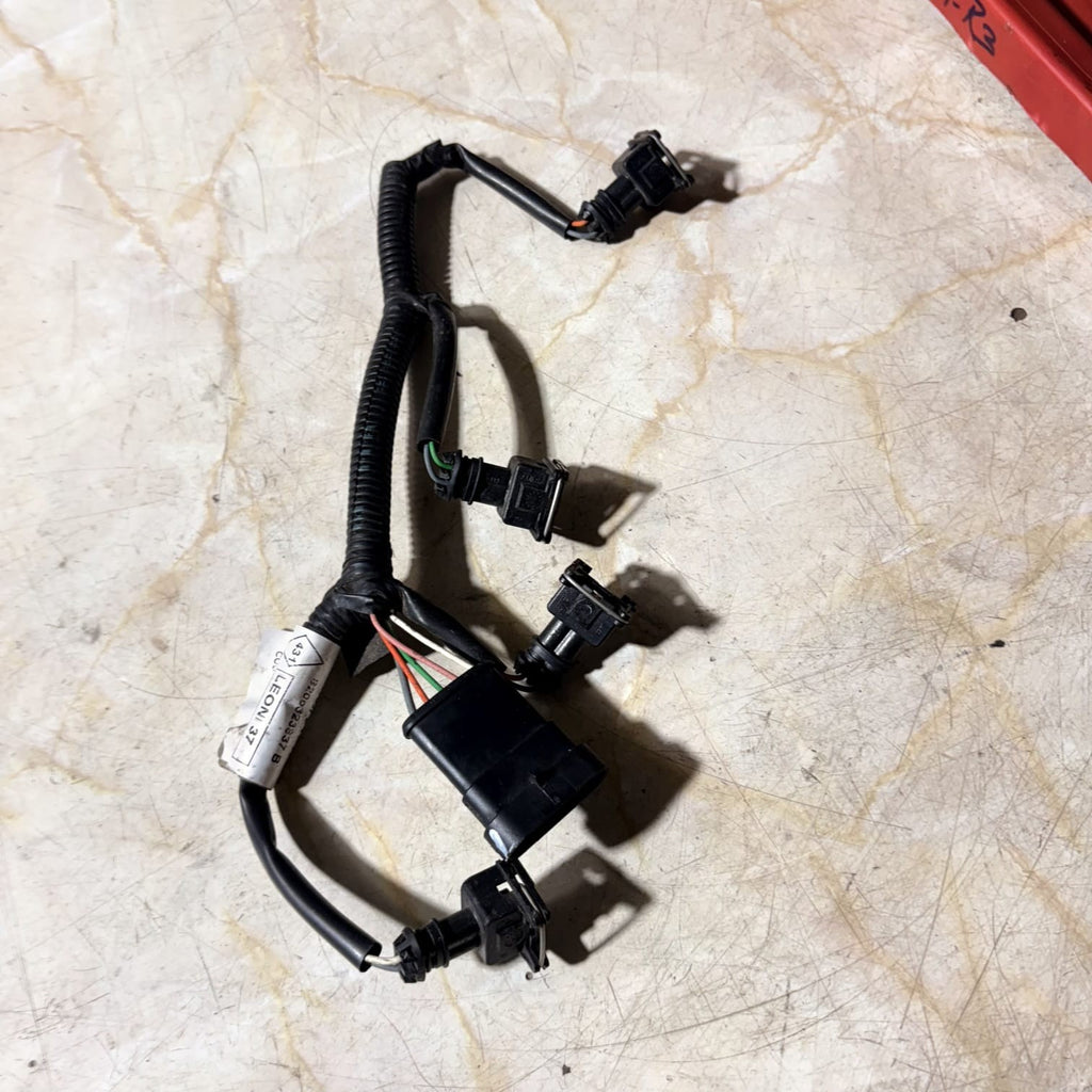 Renault Clio Mk3 Estate Engine Wiring Harness Loom Wiring Loom 07-12 820032837B