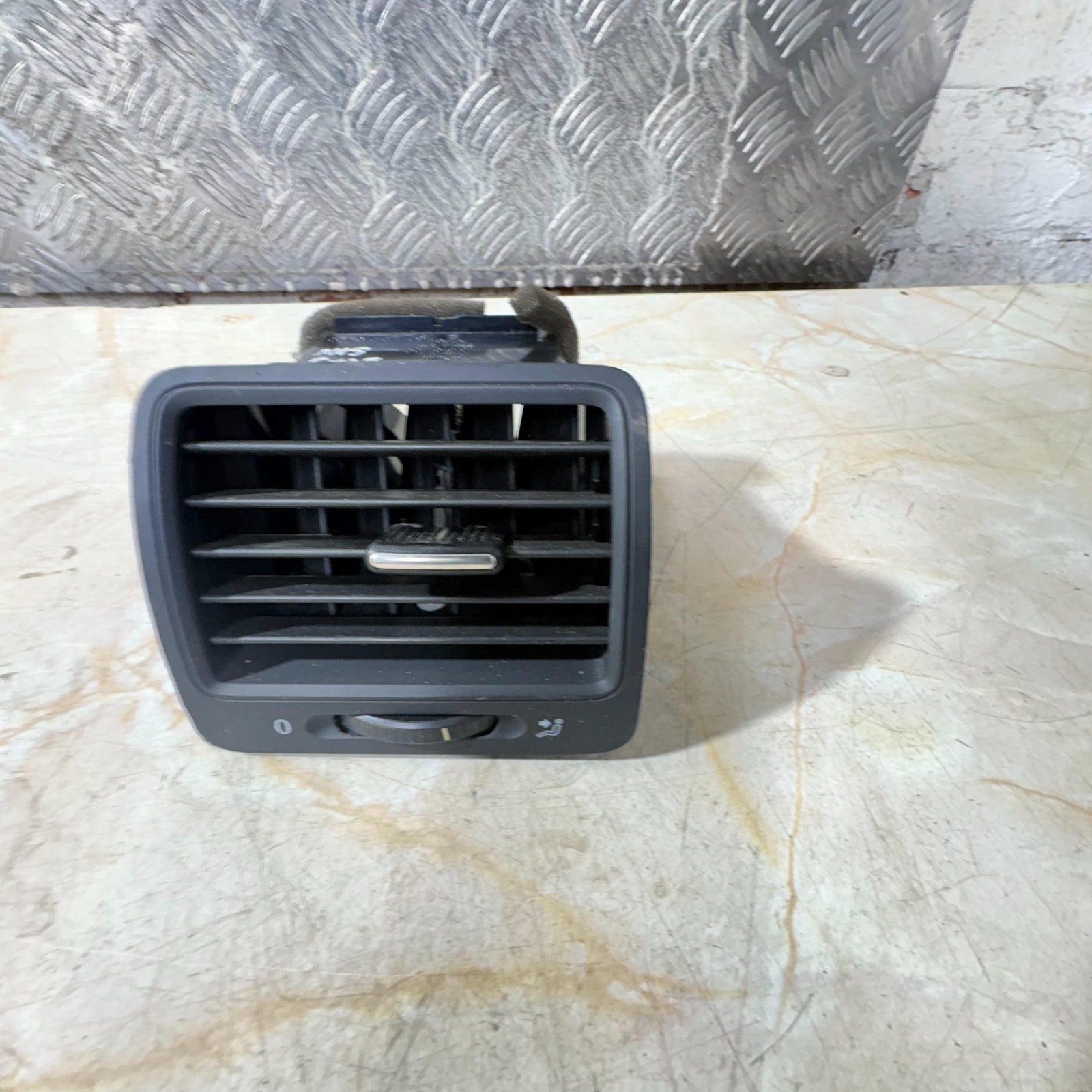 VW Golf Mk5/Rabbit GTI 2006-2009 Dash Air Vent Left (NS) 1K0819703