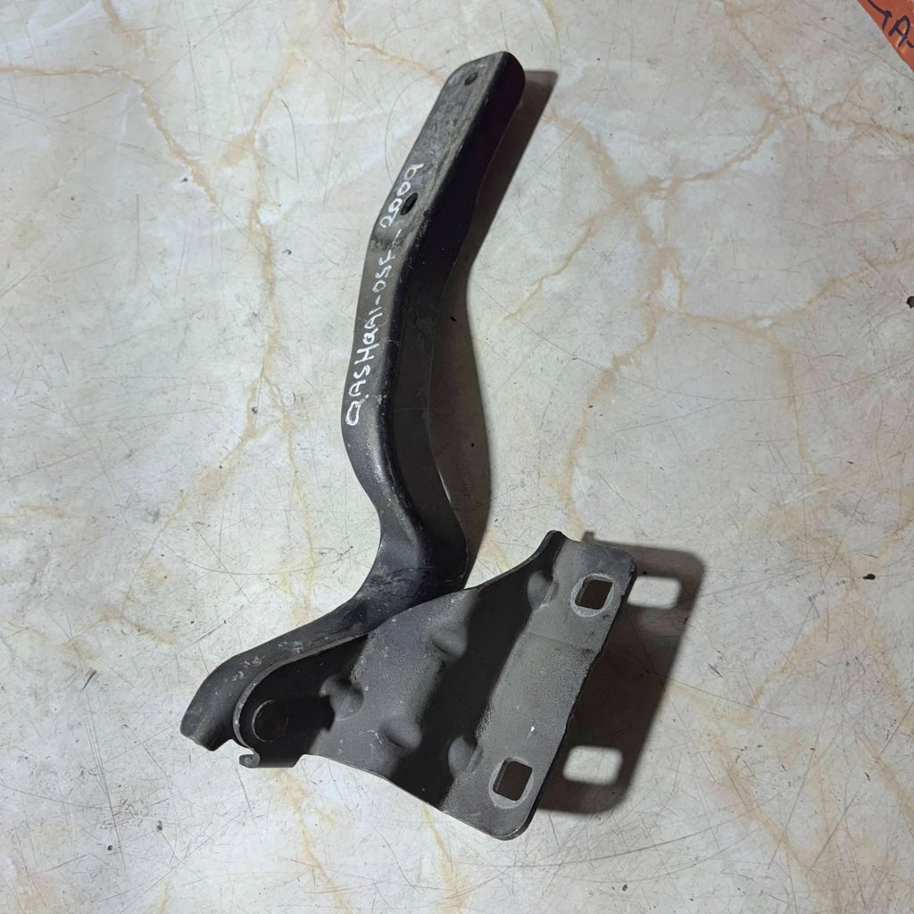 Nissan Qashqai J10 2006-2010 Right Front Bonnet Hinge