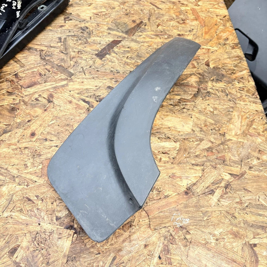 MINI Passenger Rear Bumper Mud Guard For R50 - 0139451 2002