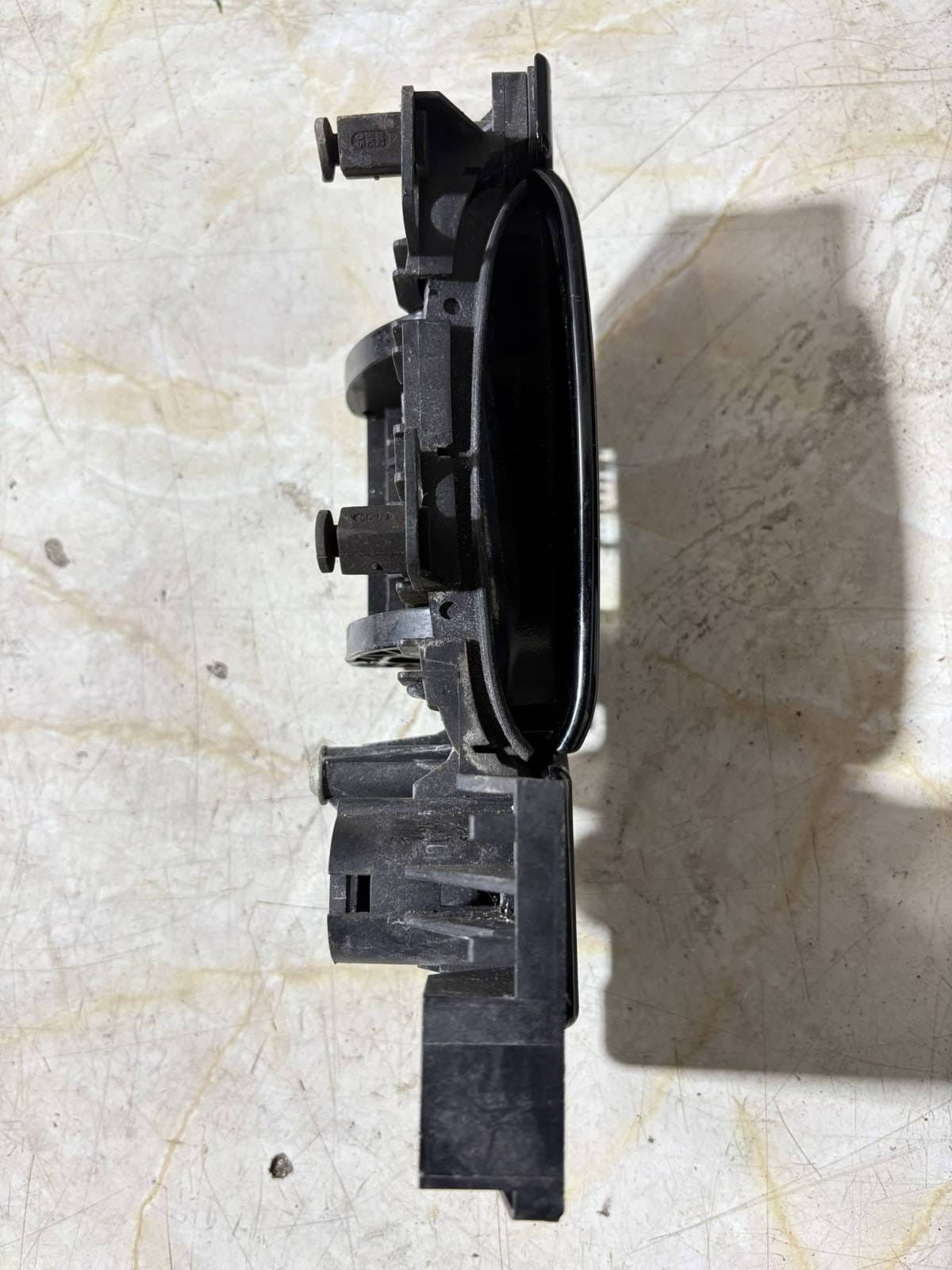 JAGUAR S-TYPE X200 2.7 D 2004 RHD Front Left Door Exterior Handle XR83-22401-ADW