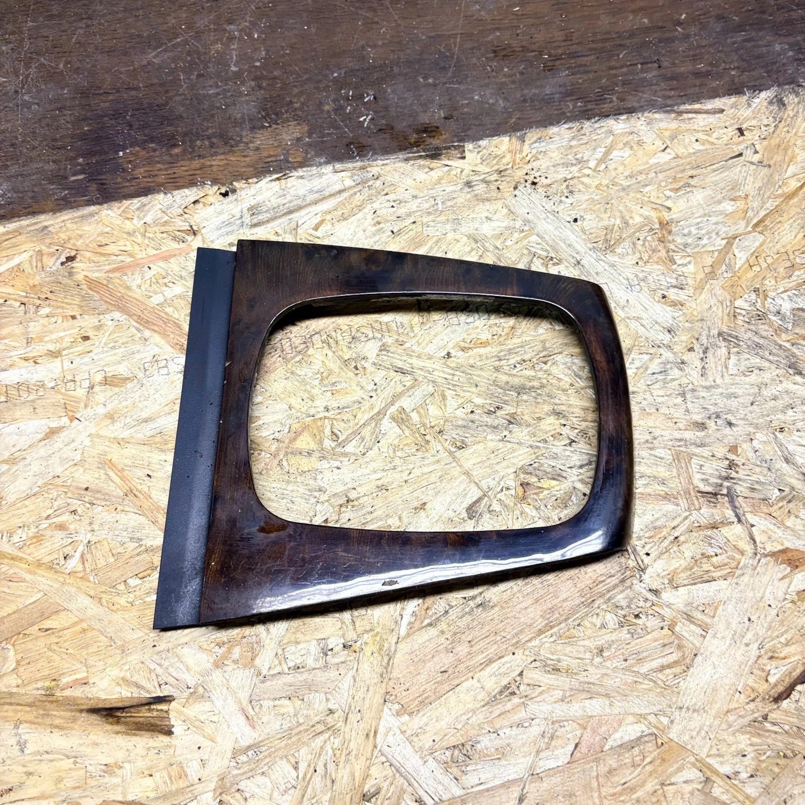 Skoda Superb 2004 Gear Selector Surround