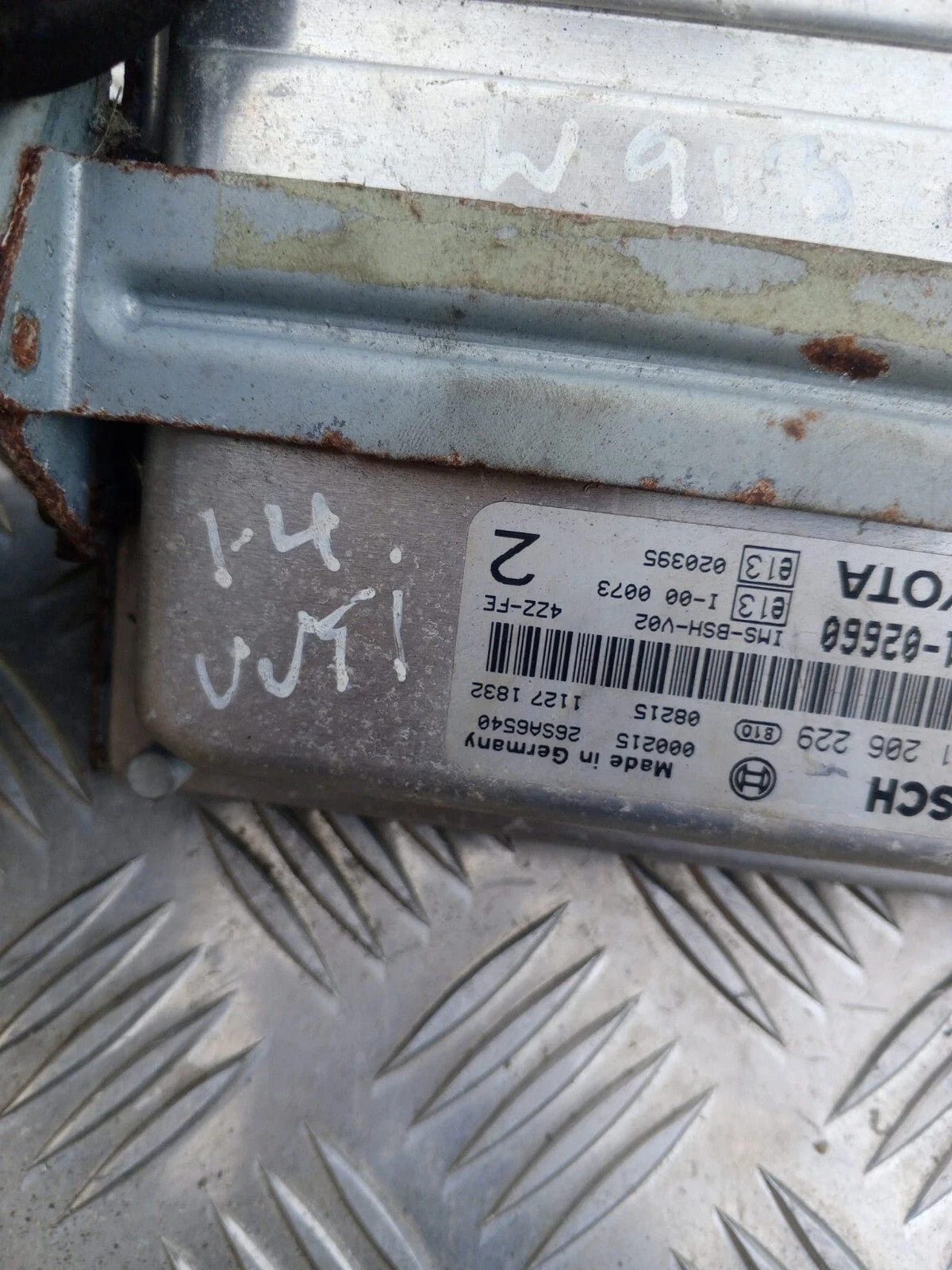 2000 TOYOTA COROLLA 1.4 ENGINE CONTROL UNIT ECU 89661-02660