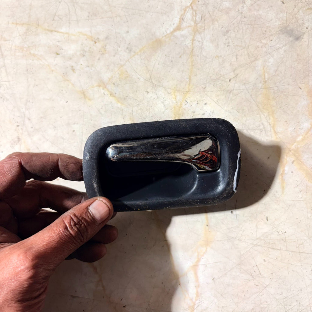 HONDA CR-V 2005 REAR PASSENGER LEFT SIDE INNER DOOR HANDLE