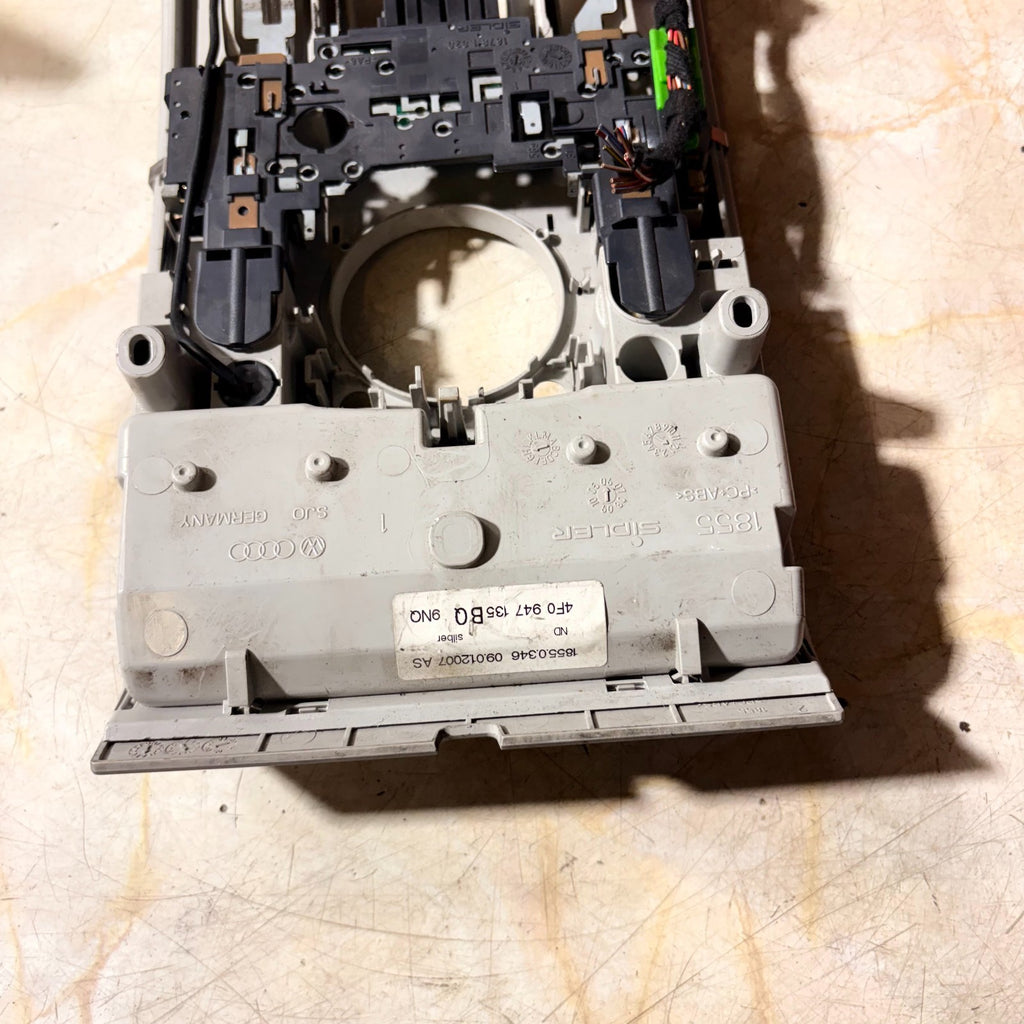 Audi A6 C6 Saloon 2004-2008 Overhead Console Map Light Mic 4F0947135BQ