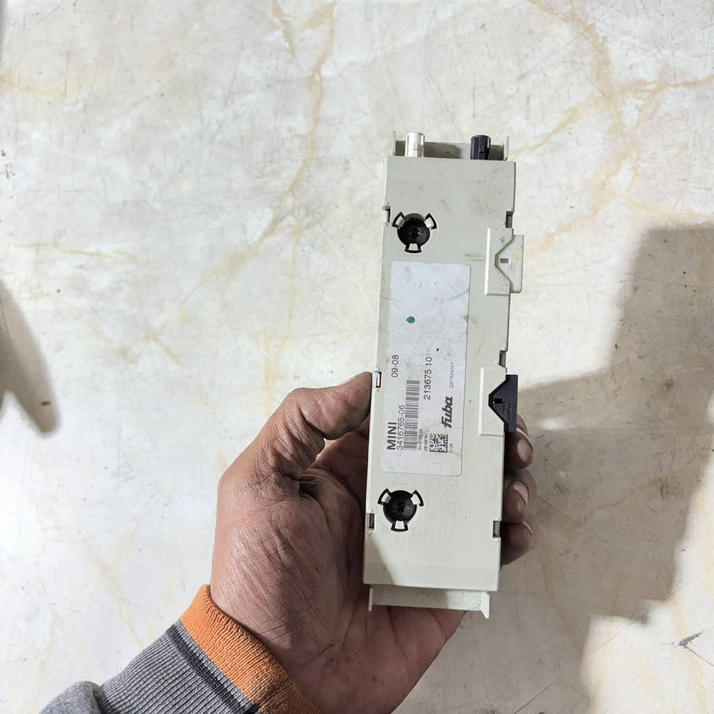 MINI R56 2007-2013 Aerial Antenna Diversity Amplifier 65203416765 FUBA