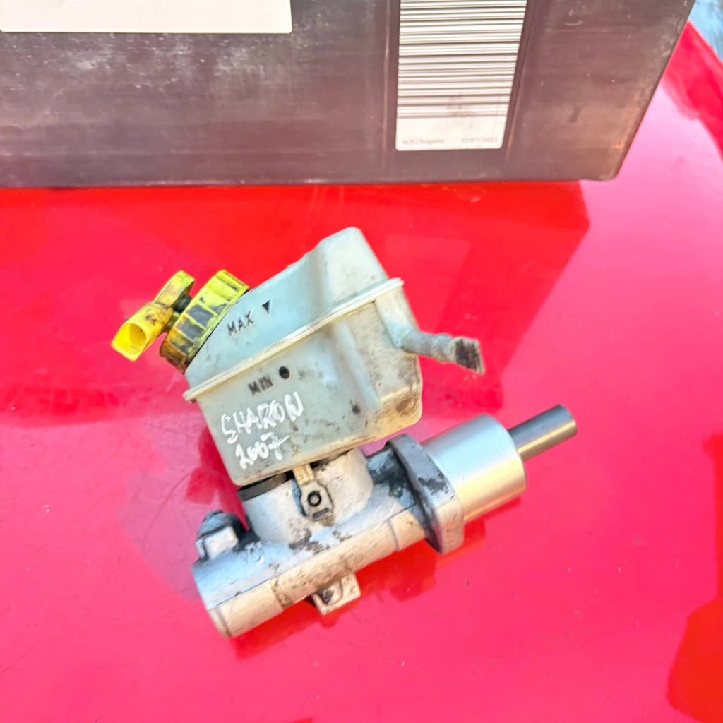 Volkswagen Sharan brake master cylinder 2007