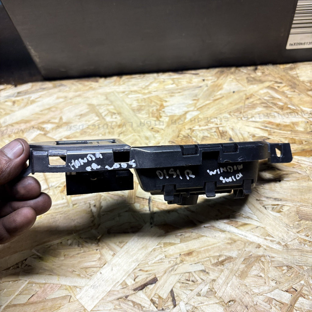 2004-2009 HONDA FR-V ELECTRIC WINDOW SWITCH DRIVER SIDE REAR RIGHT