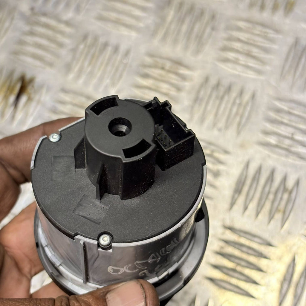 VW POLO 6R HEADLIGHT SWITCH 6R0941531D 2012