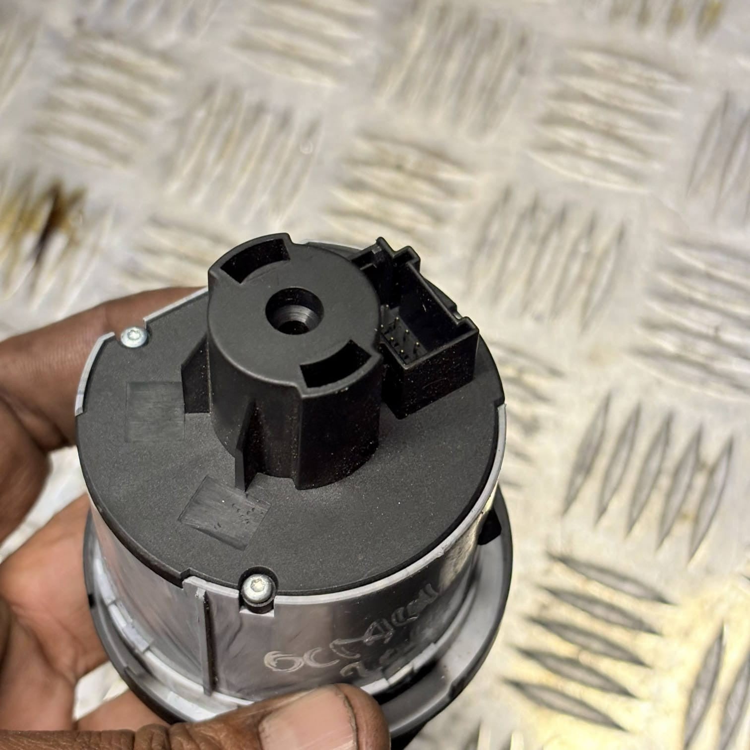 VW POLO 6R HEADLIGHT SWITCH 6R0941531D 2012