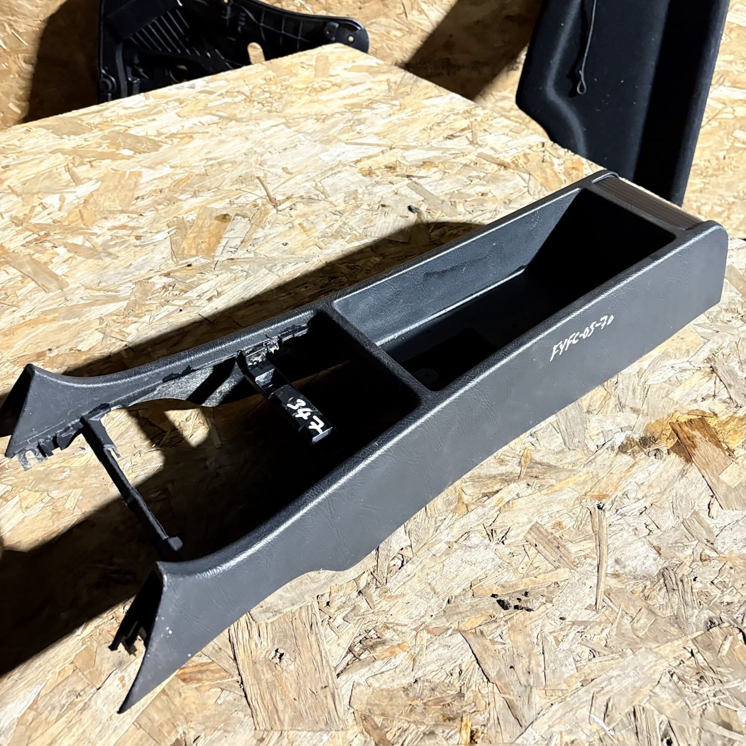 Mercedes-Benz W202 Centre Console with Ashtray-1998