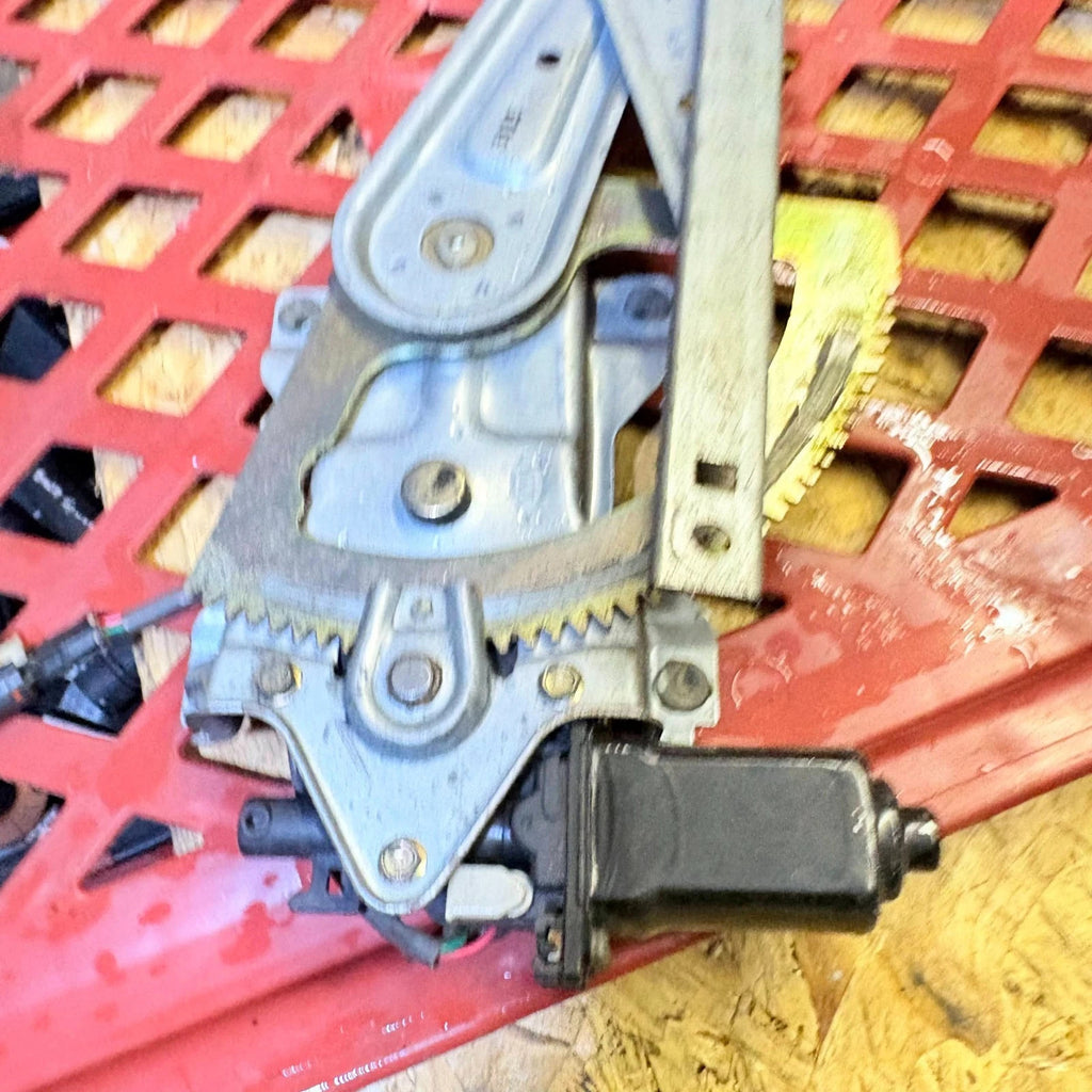 KIA SORENTO 2003-2009 O/S Rear Driver Window Regulator