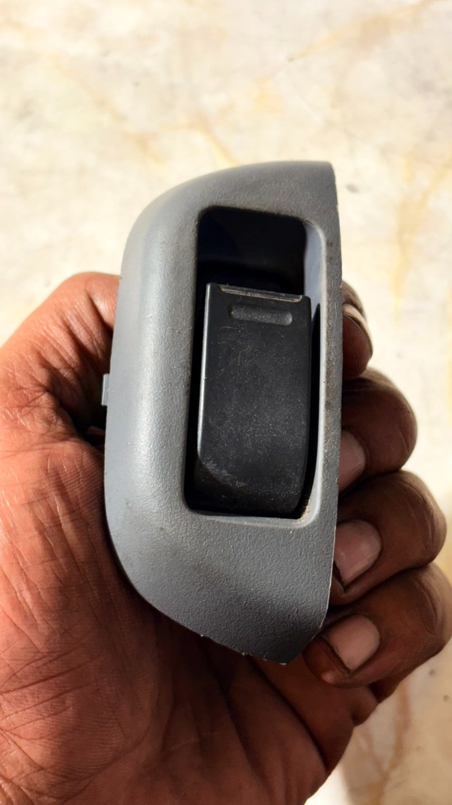 CITROEN C1 2005-2014 ELECTRIC WINDOW SWITCH OFFSIDE DRIVER RIGHT 74231-0H010