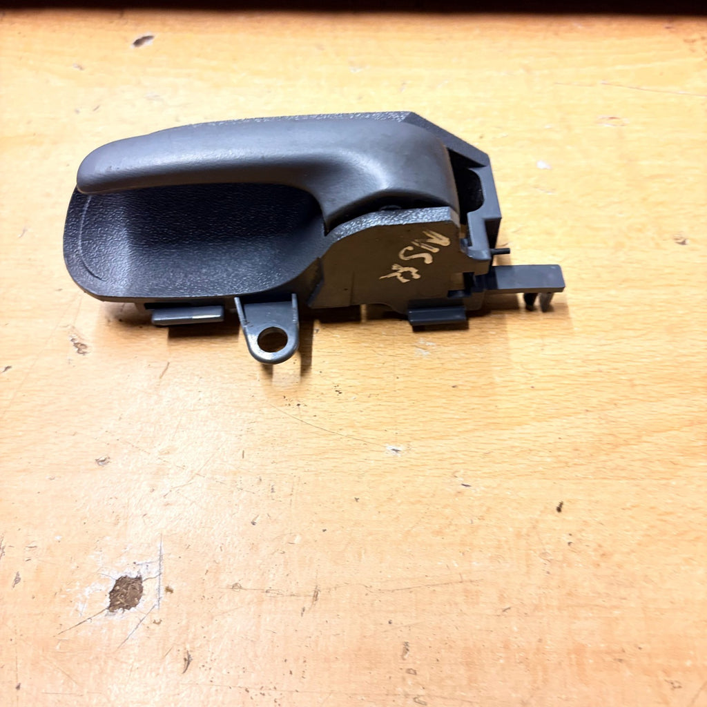 TOYOTA AYGO MK1 NSR LEFT REAR INTERIOR DOOR HANDLE ABS7930 2005-2014