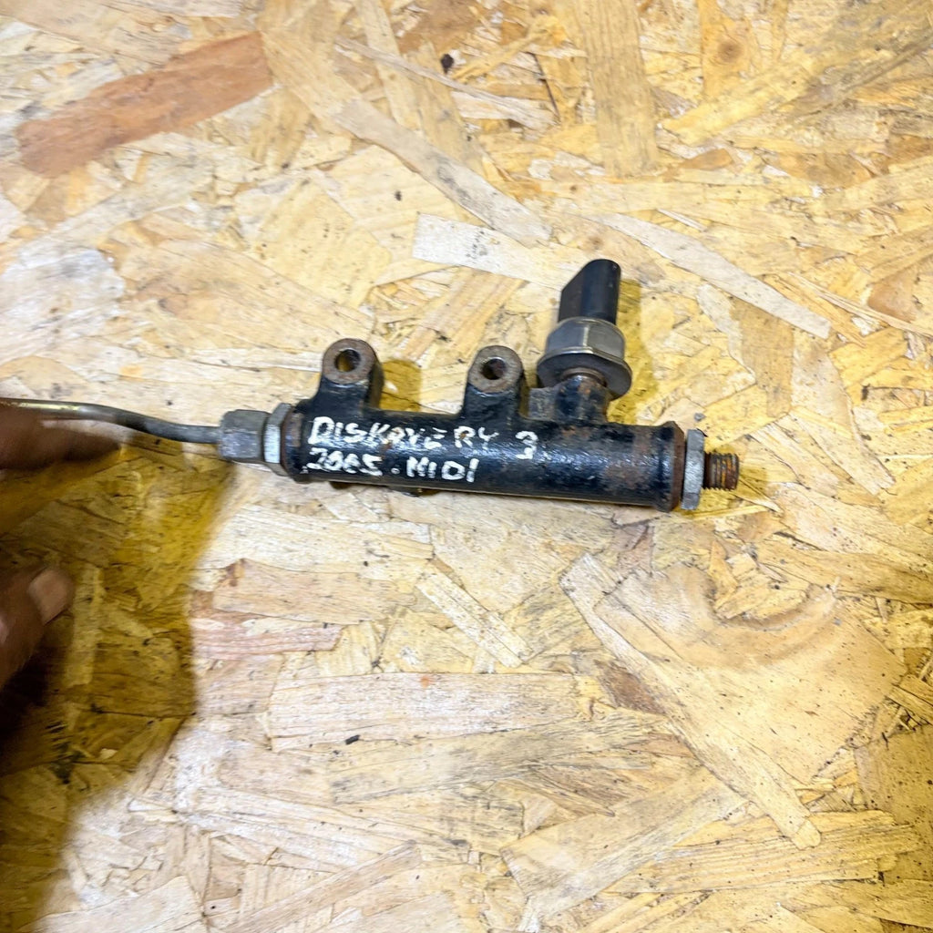 Discovery 3 Range Rover Sport 2.7 TDV6 LH Fuel Rail A2C20001297 2004-09