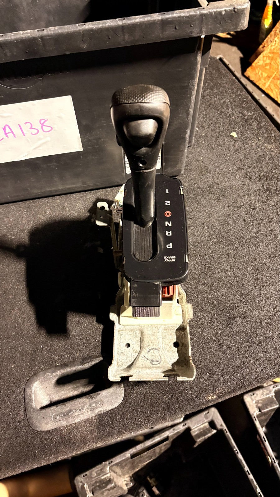 Jeep Cherokee Liberty KJ Auto Floor Shifter Selector P52104313AG 2002-2007