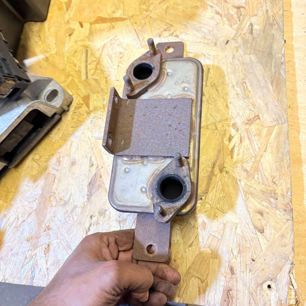 MITSUBISHI SHOGUN DID AUTO EGR COOLER 2001