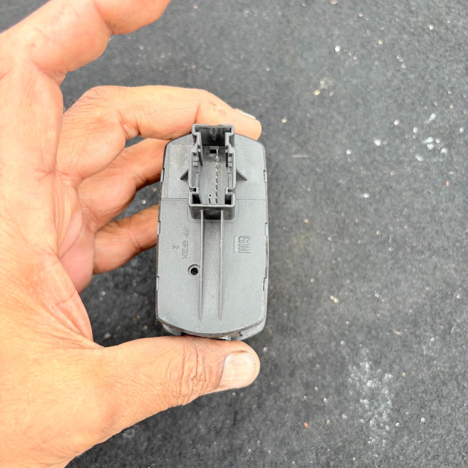 VAUXHALL CORSA D 06-14 DRIVERS FRONT ELECTRIC WINDOW SWITCH 13 258 521 AA