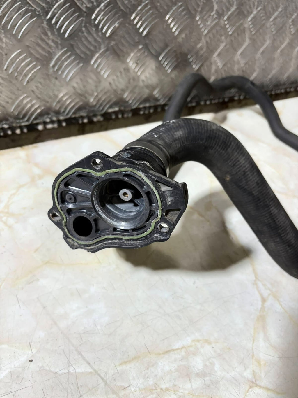 Radiator Hose fits BMW 750 E65 4.8 Upper 05 to 08 N62B48B Coolant Gates Quality