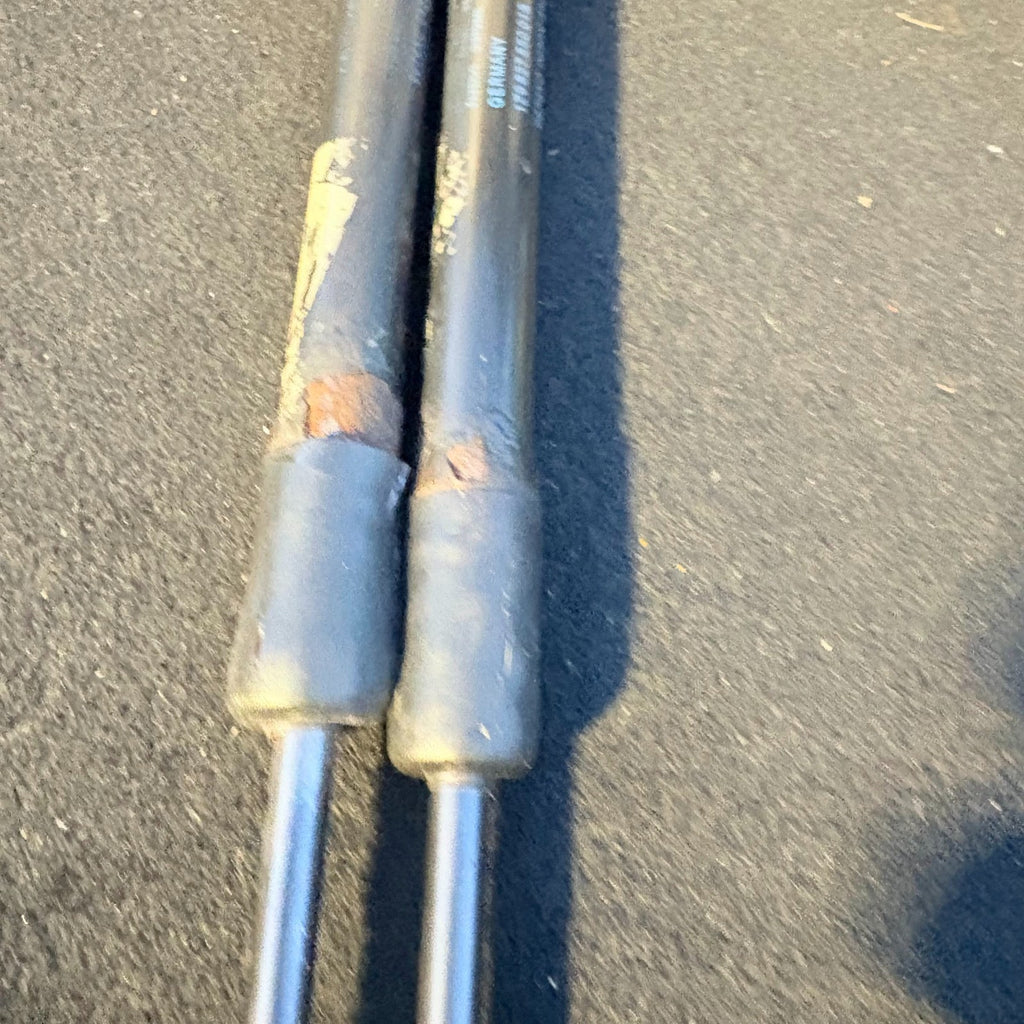 Skoda Octavia Mk2 1Z3 2004-2013 5dr Hatch Bootlid Tailgate Gas Struts Pair