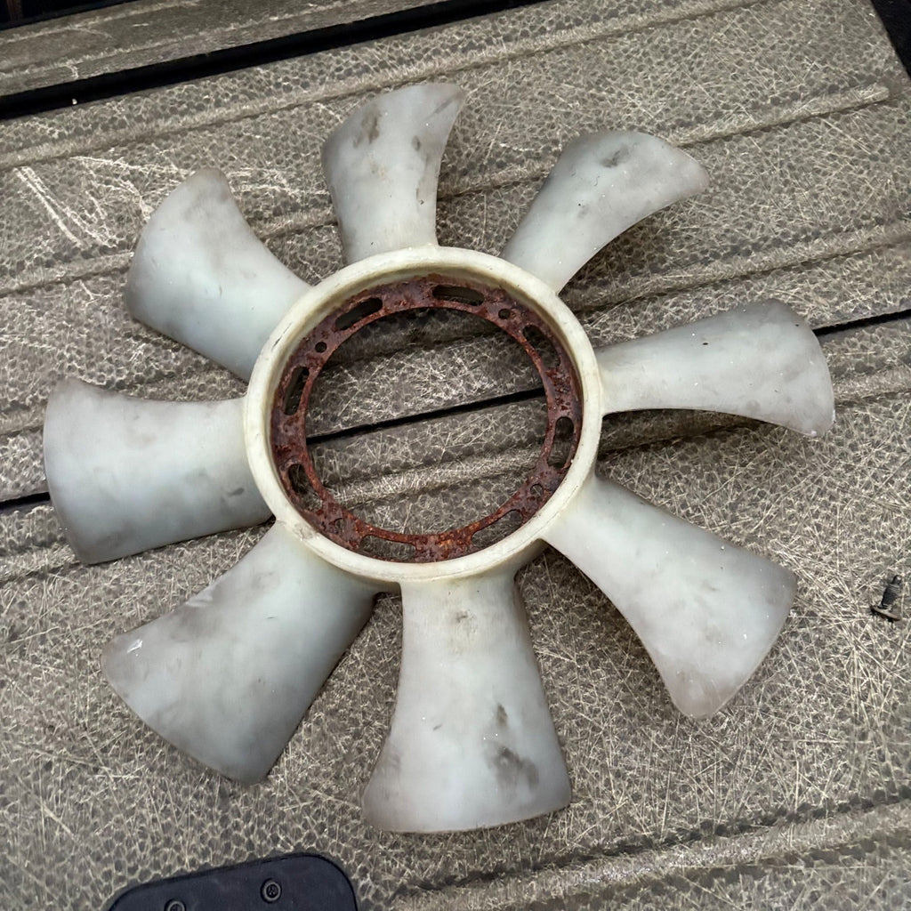 KIA SORENTO MK1 02-09 2.5 CRDI DIESEL ENGINE RADIATOR COOLING FAN 25261-42920