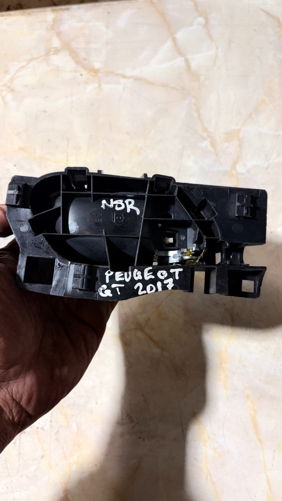 PEUGEOT GT 2017 N/S/R INTERIOR DOOR HANDLE 303966