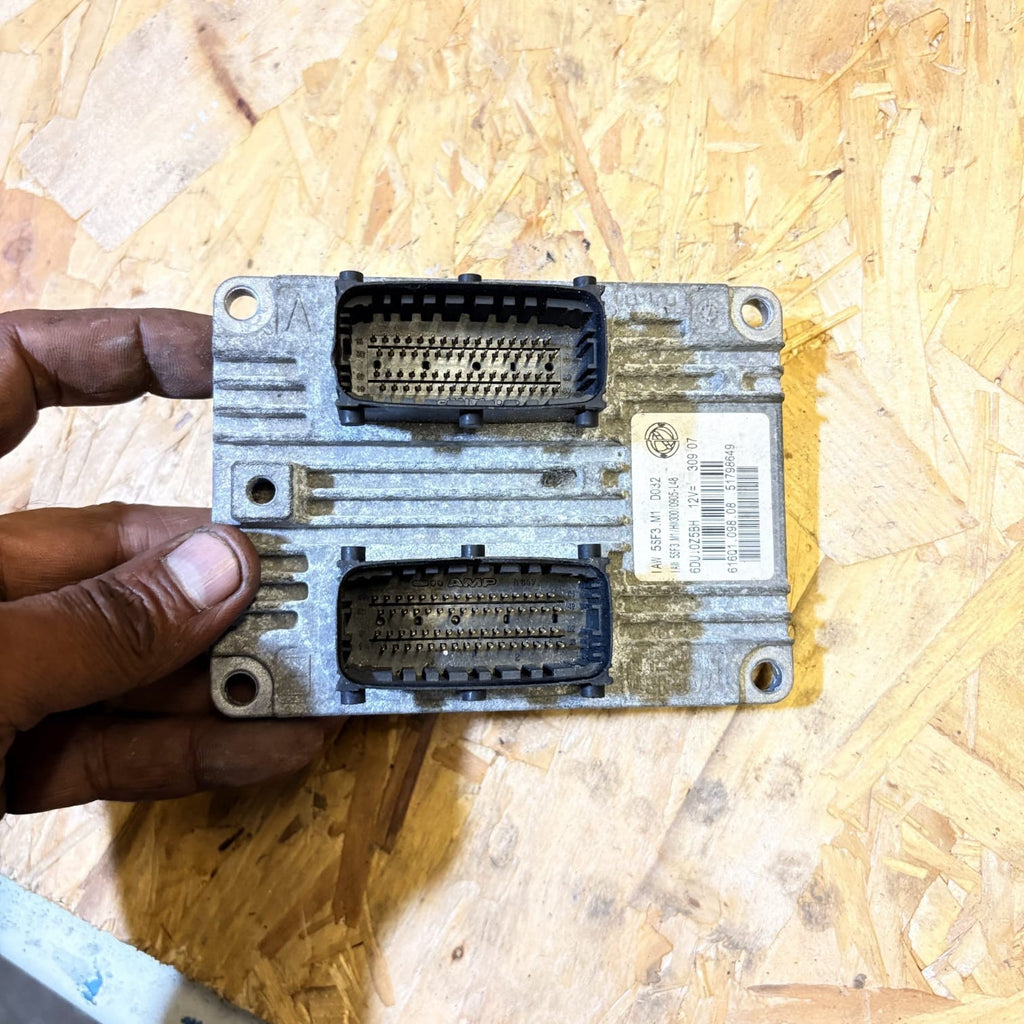 2008 FIAT GRANDE PUNTO 1.2 60 ENGINE ECU IAW5DF3.M1/HW300/0905-L48