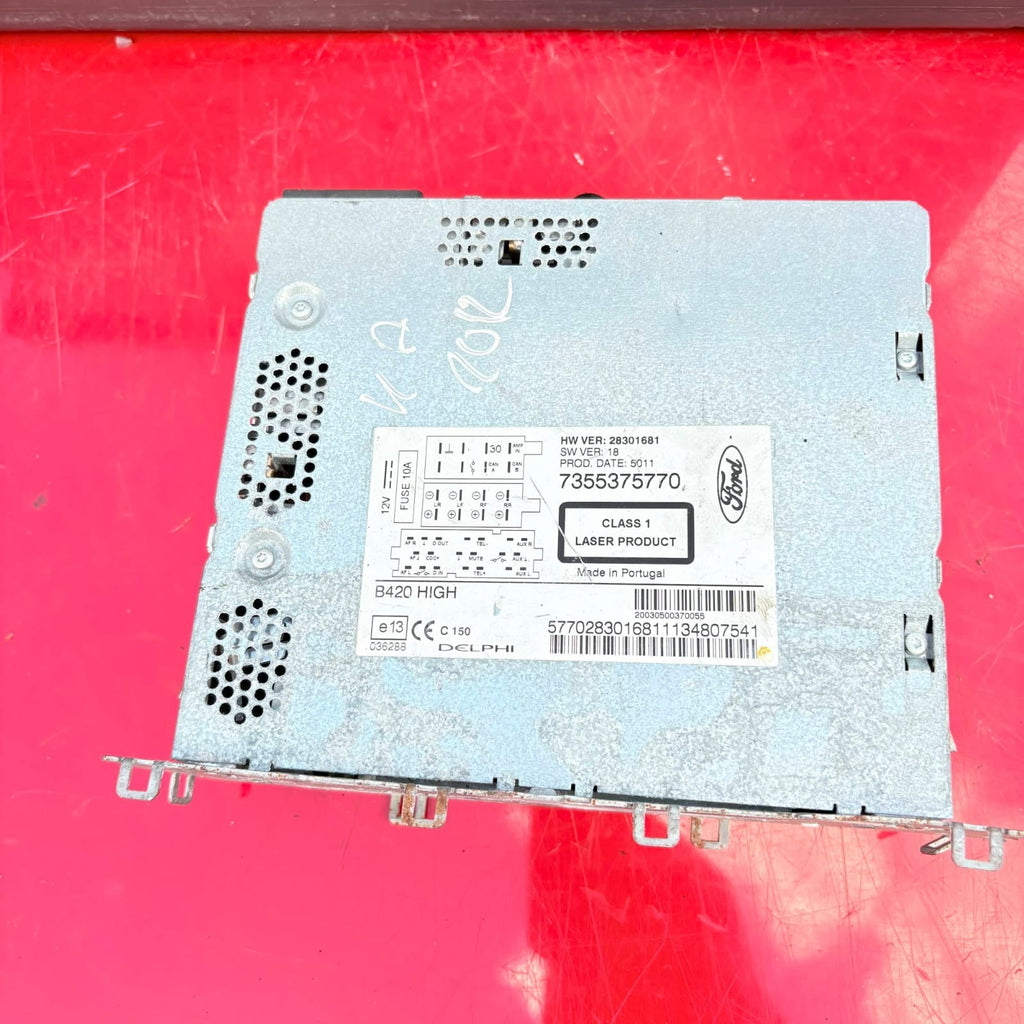2012 FORD KA 2 RADIO + CD PLAYER-P/N: 7355375770